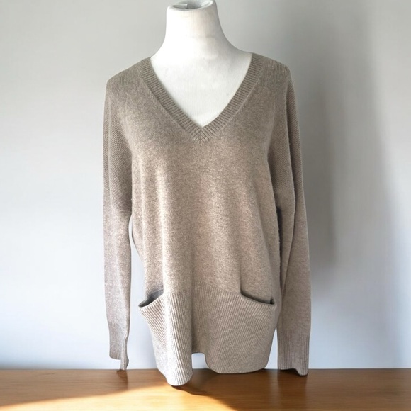 REPEAT CASHMERE 2-POCKET OVERSIZED SWEATER - Picture 2 of 13